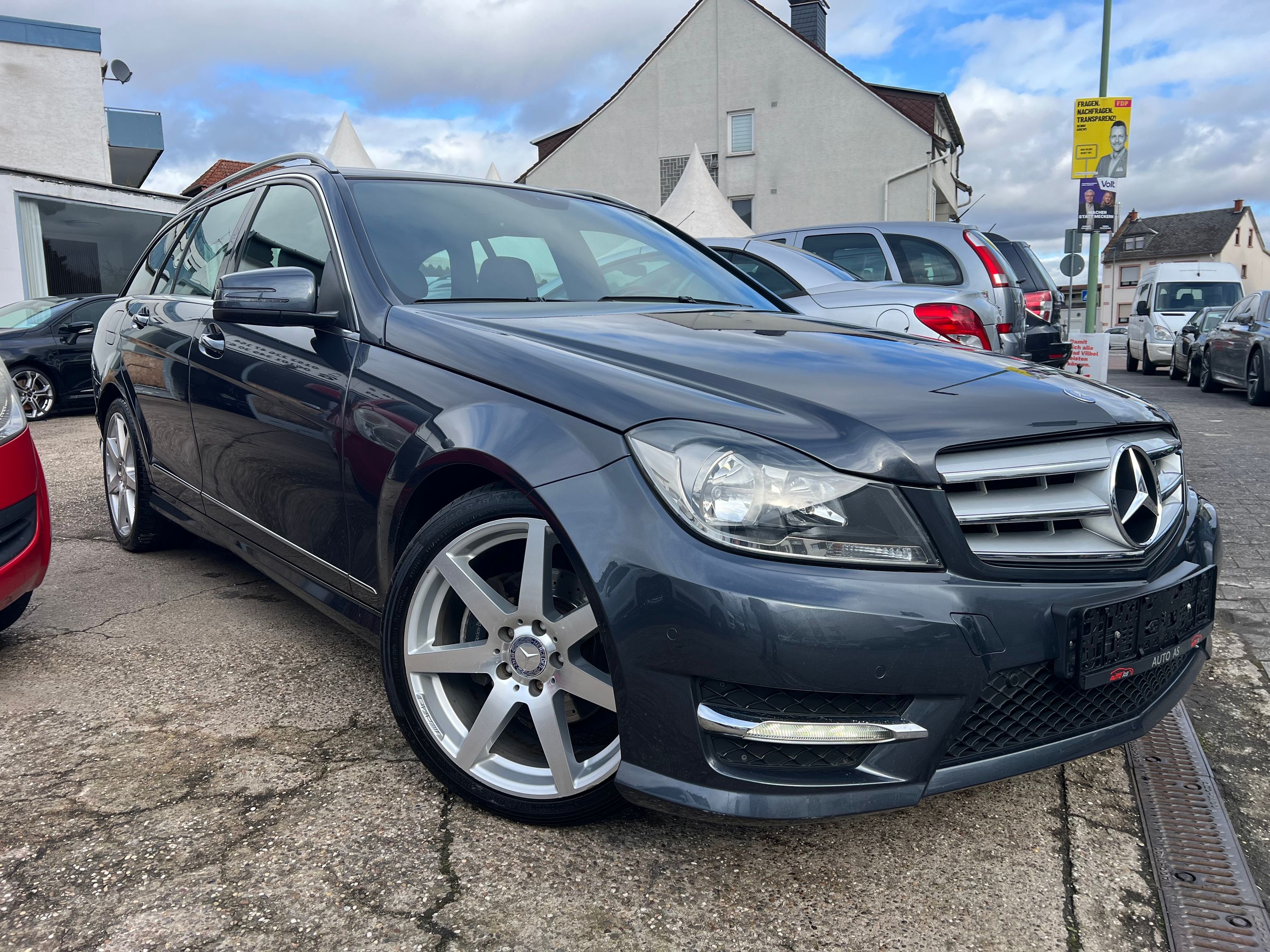 MERCEDES-BENZ C 180 *AMG Line *2. Hd *Automatik Bild 3