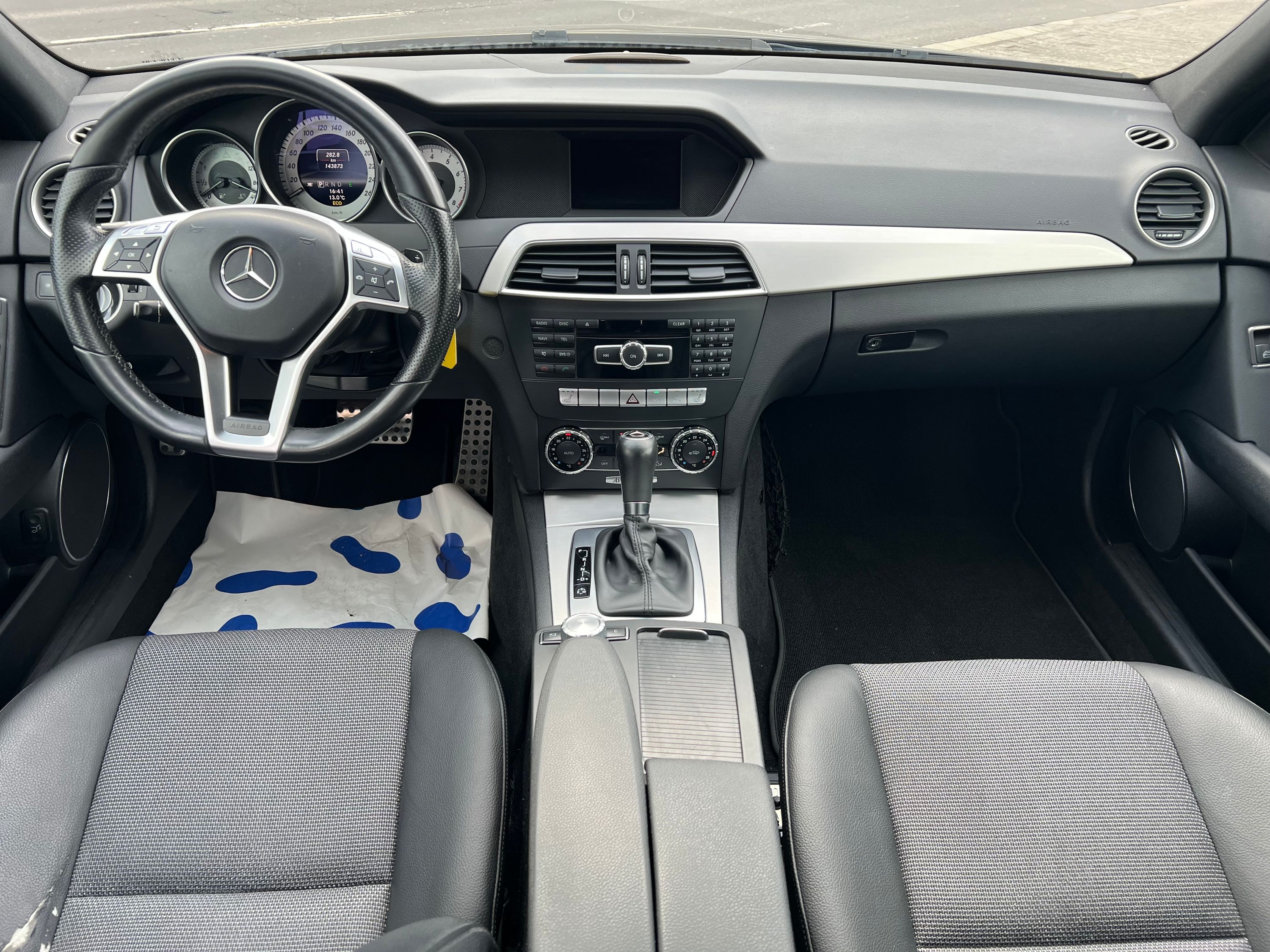 MERCEDES-BENZ C 180 *AMG Line *2. Hd *Automatik Bild 9