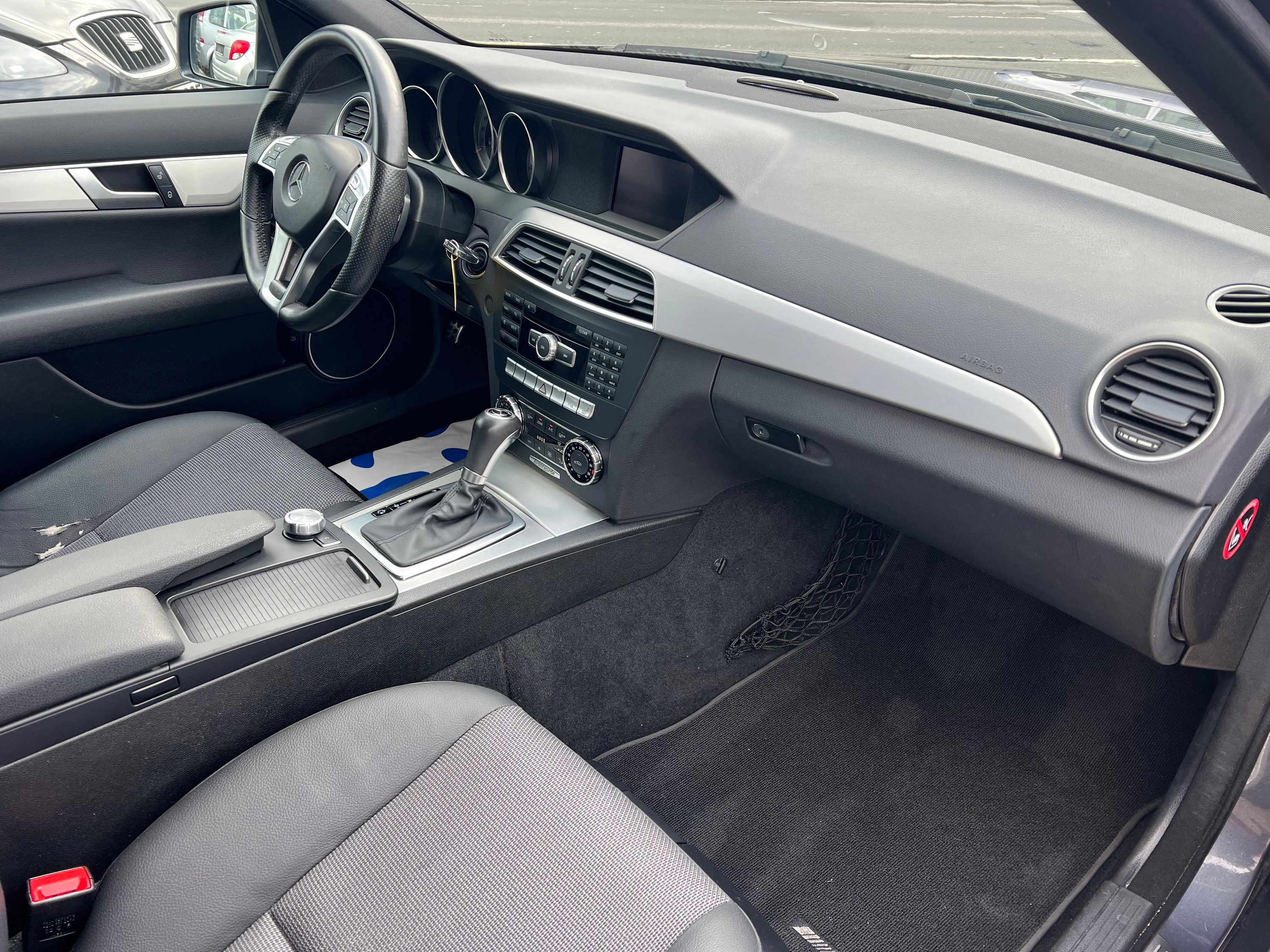 MERCEDES-BENZ C 180 *AMG Line *2. Hd *Automatik Bild 11