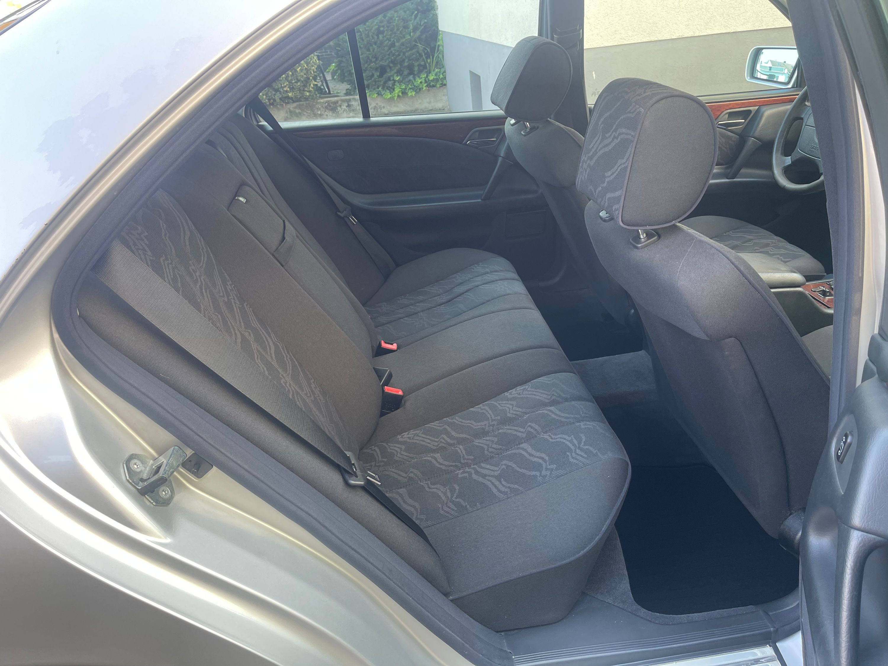 E 200 Lim *Classic *Rostfrei *Techn. Einwfr. Bild 13