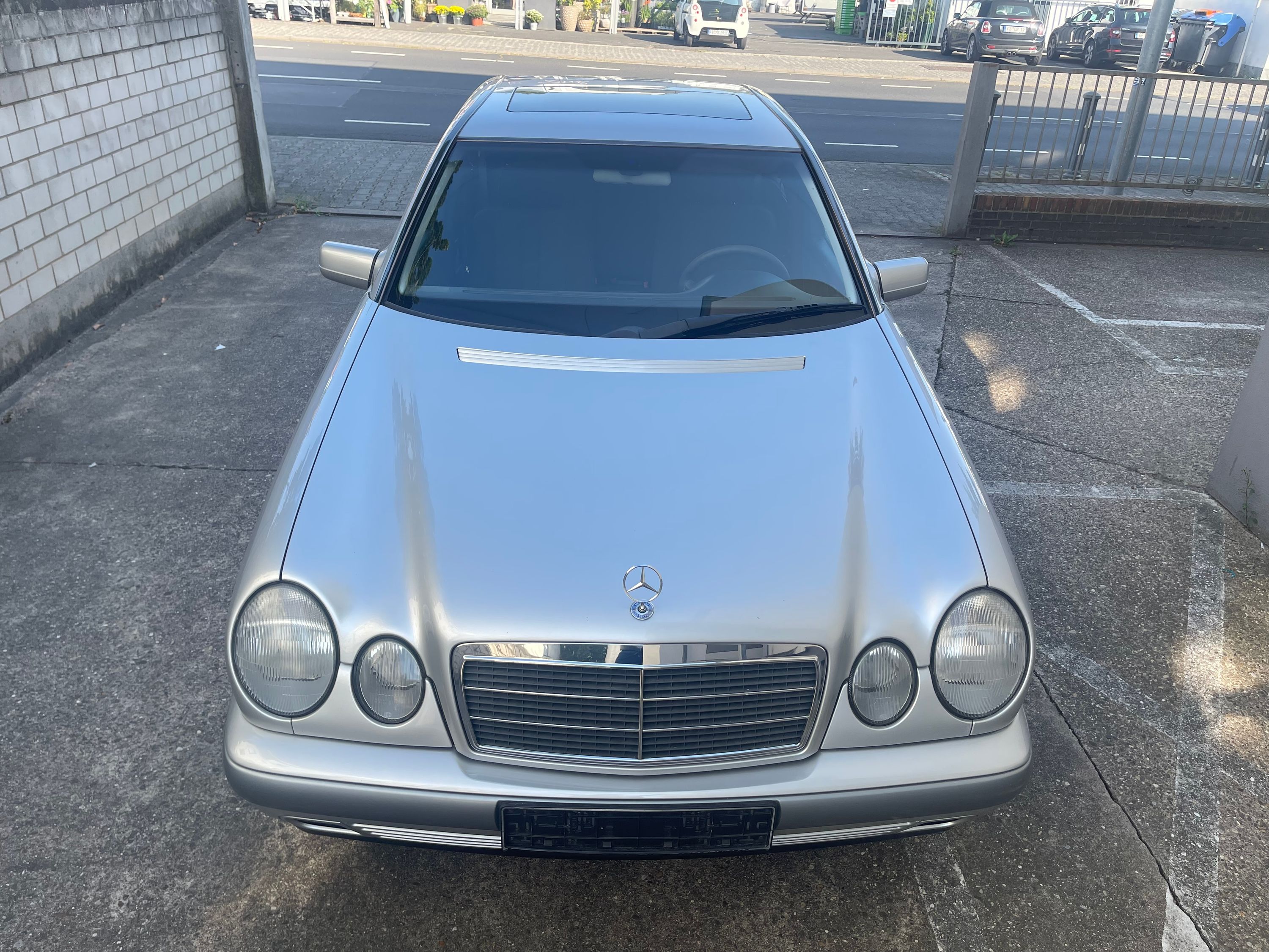 E 200 Lim *Classic *Rostfrei *Techn. Einwfr. Bild 3