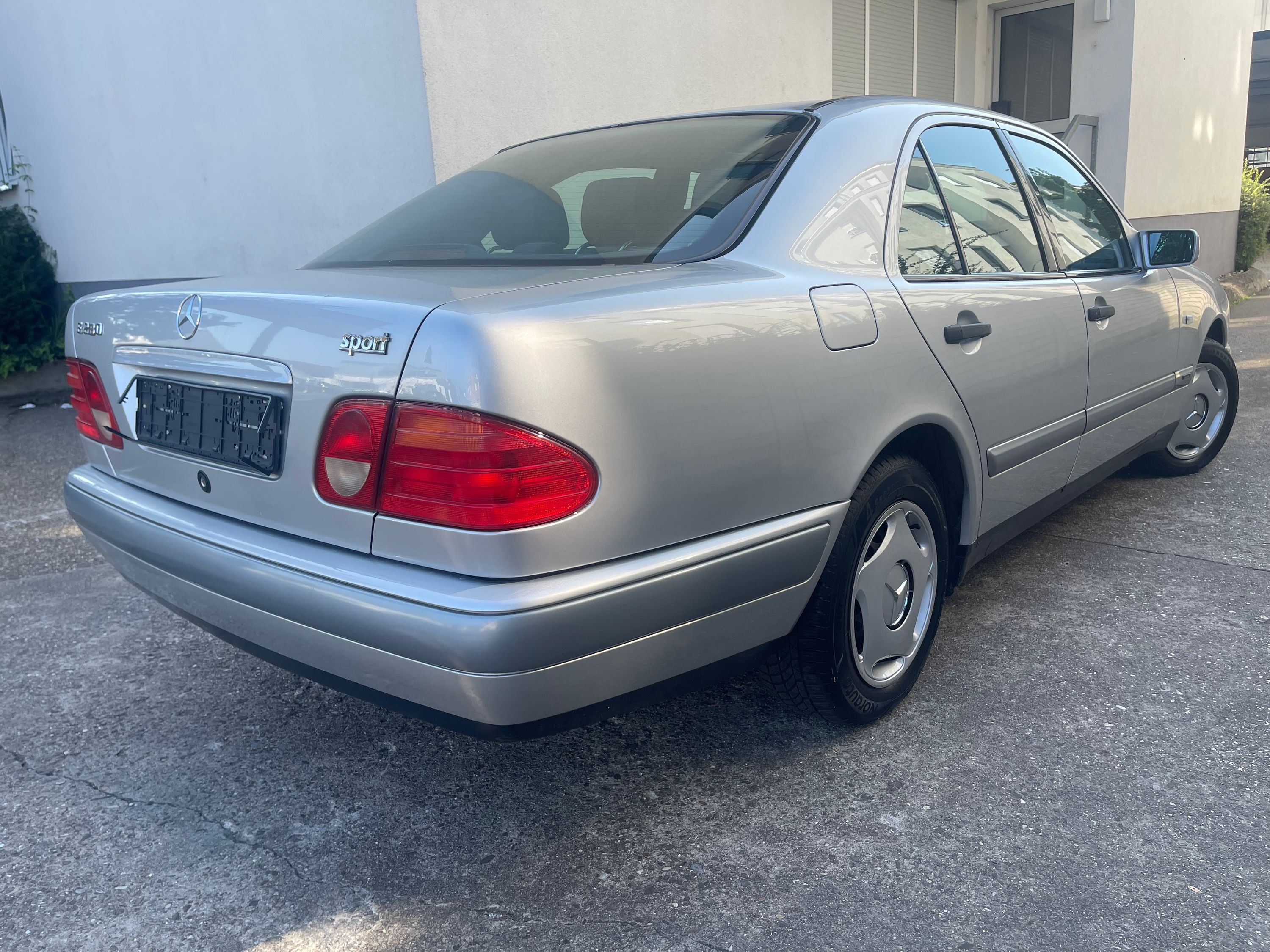 E 200 Lim *Classic *Rostfrei *Techn. Einwfr. Bild 6