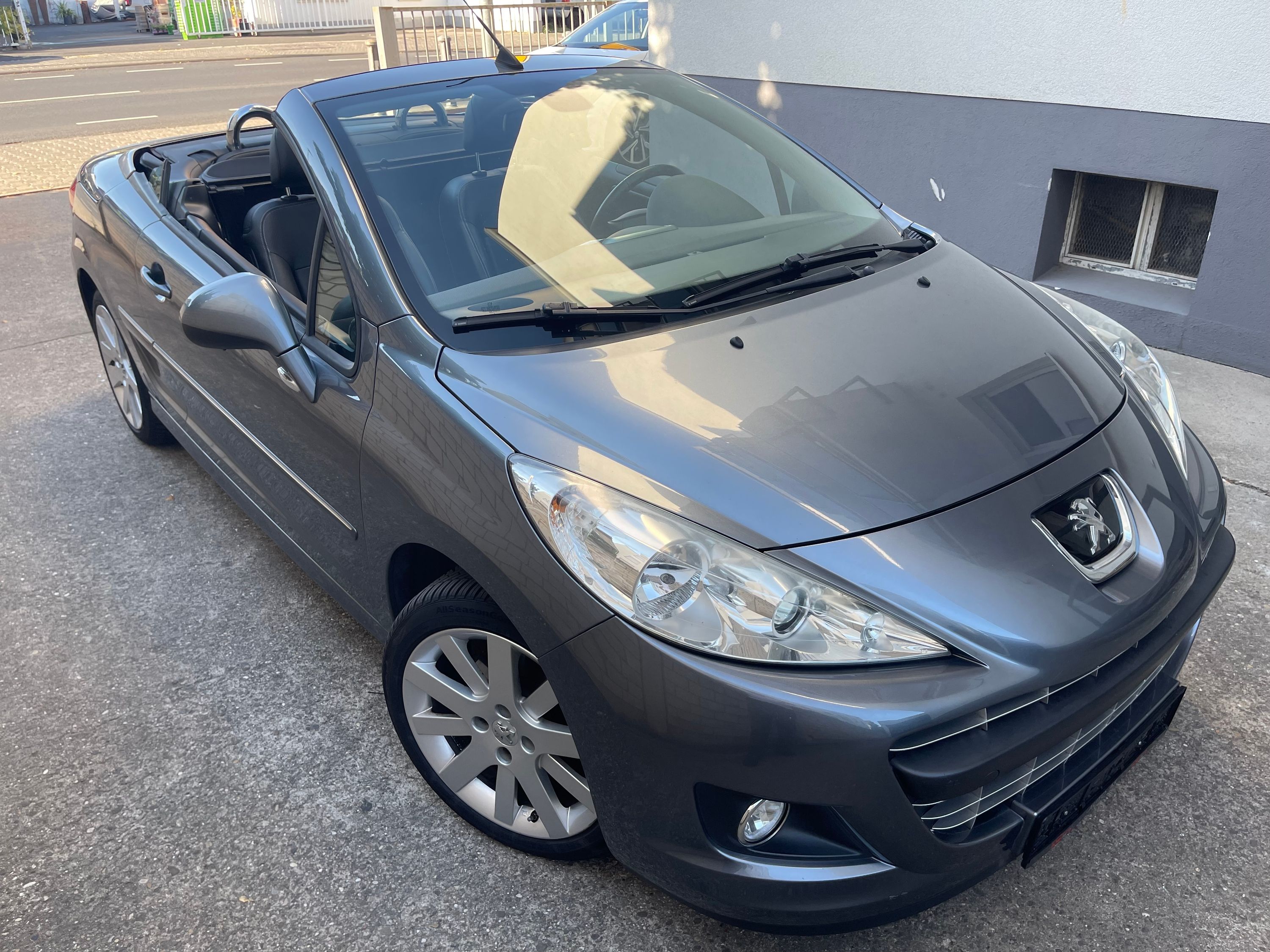 PEUGEOT 207 Bild 5