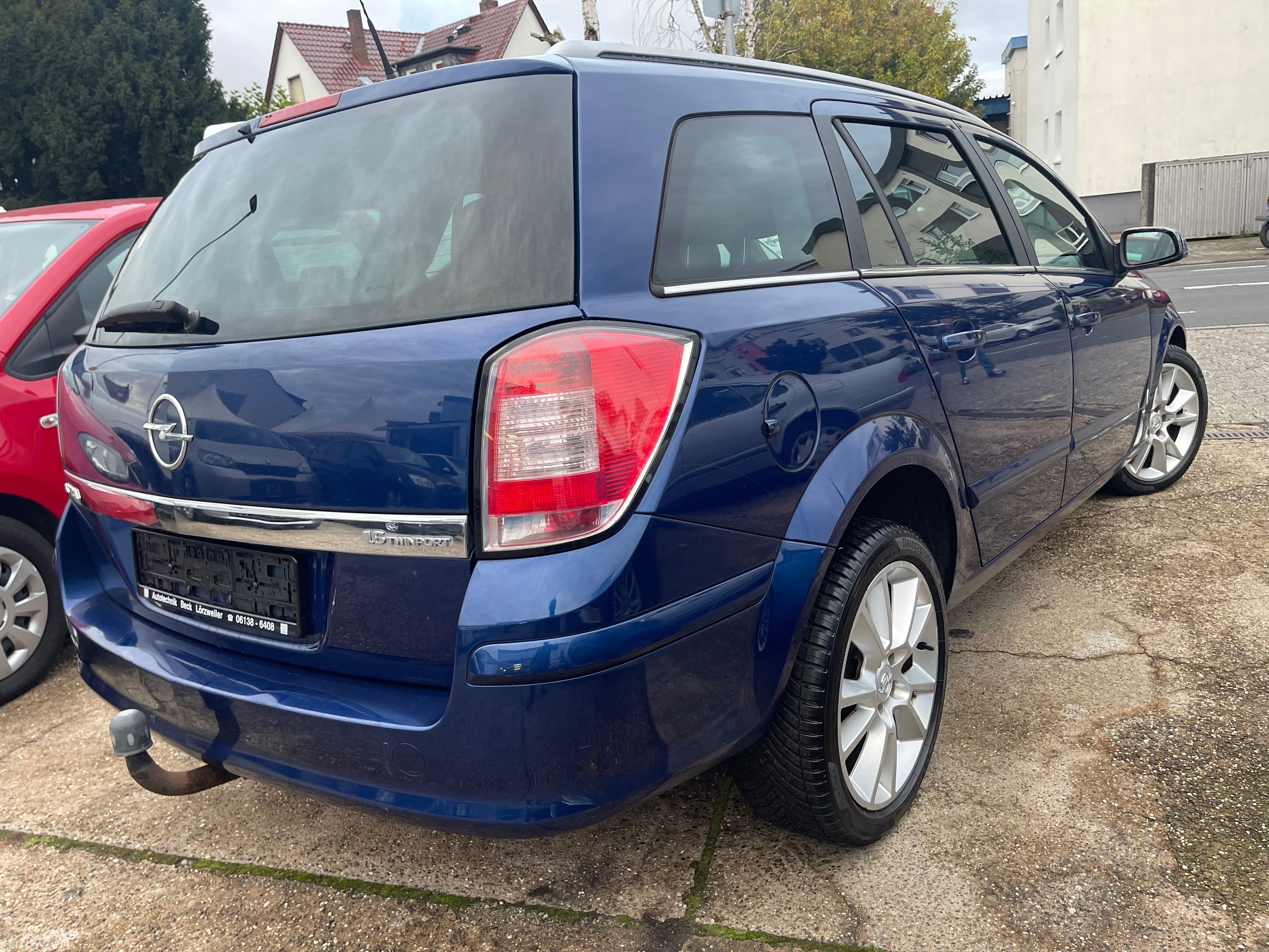 OPEL Astra Bild 2